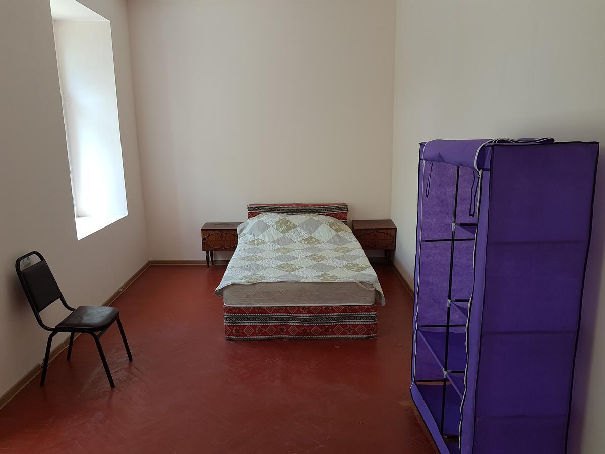 Tbilisi Yard Hostel Bagian luar foto